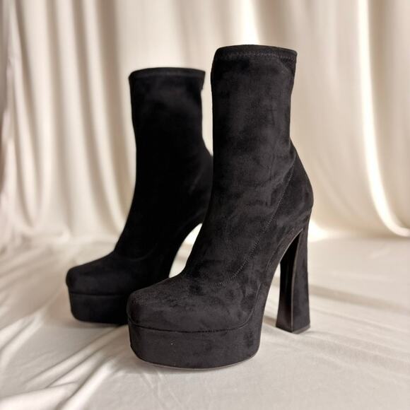 Giuseppe Zanotti Shoes - Giuseppe Zanotti Bonny Stretch Boot in Nero - Store Floor Model, Size 39